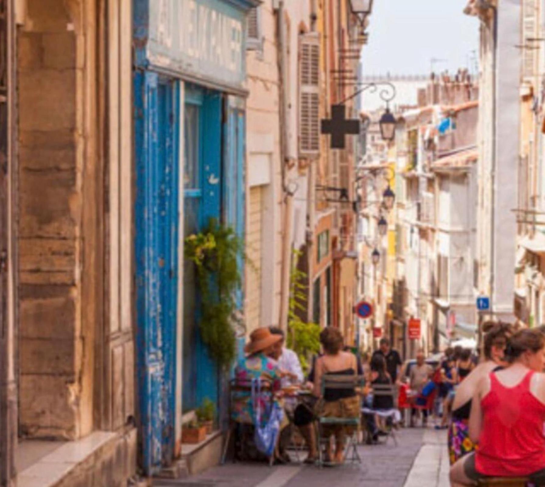 Entre Le Vieux Port Et Le Panier Apartment Marseille Luaran gambar